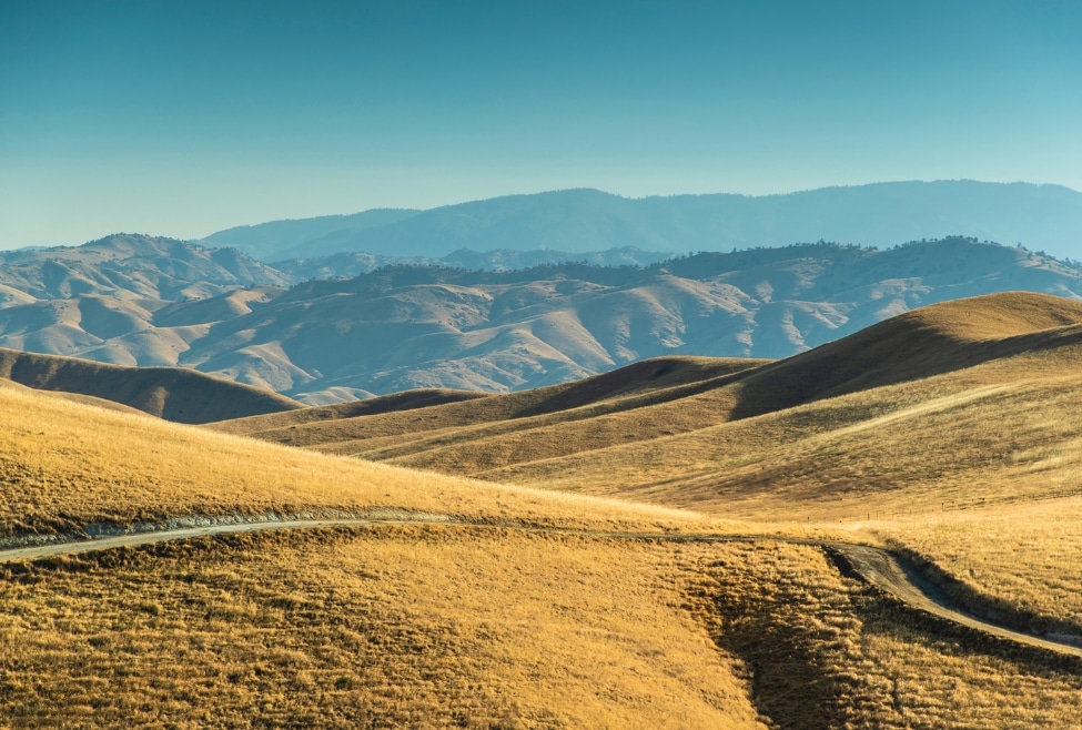 A breathtaking view of the rolling hills and mountains near Tehachapi, CA, showcasing the scenic beauty of the area. This image represents the HVAC services provided by Arctic Air in Tehachapi, CA, offering expert air conditioning repair, heating solutions, and energy-efficient installations for both residential and commercial properties in the high desert climate. Tehachapi mountains, scenic landscape, rolling hills, Southern California, Tehachapi CA, Antelope Valley, HVAC services, Arctic Air AV, energy efficiency, air conditioning repair, heating services, HVAC installation, residential HVAC, commercial HVAC, cooling solutions, home comfort, Tehachapi HVAC experts, high desert climate.